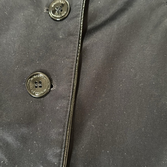 Burberry Women's Midnight Double-Breasted Trench Coat - Picture 15 of 16